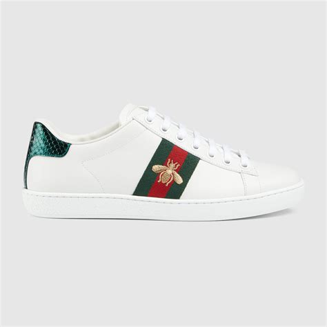 sneakers gucci donna ape scontate|Sneaker Ace donna con ricamo ape in pelle bianca .